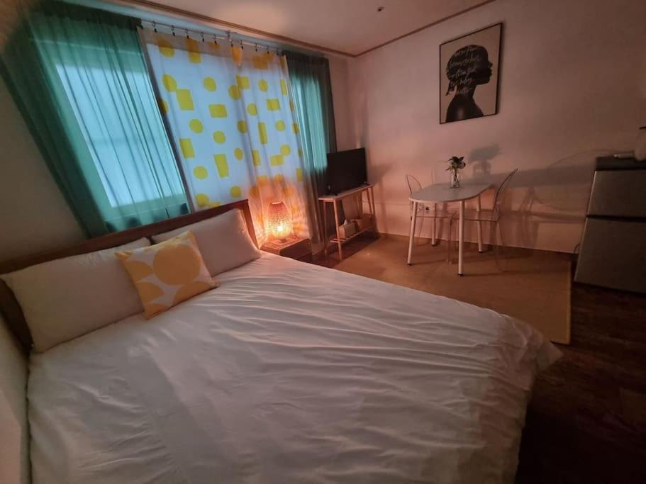 #a6 Open Sale - 5mins To Hongdae Station Seoul